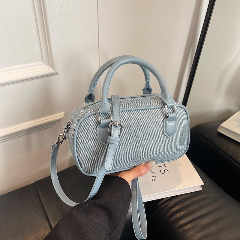 Bags Women's Retro Fashion Shoulder Bag Premium Sense Niche Portable Crossbody Pillow Bag