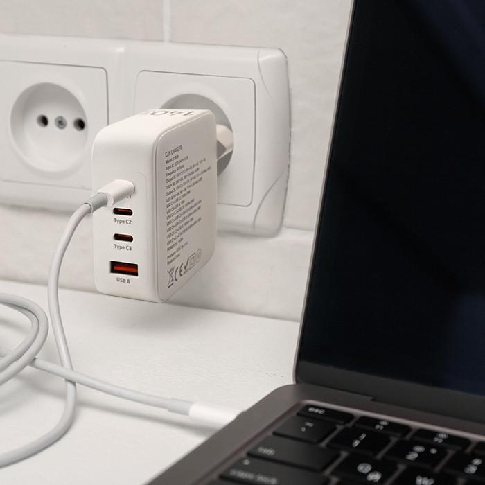 Qoltec 45W GaN Wall Charger | 5-20V | 1.5-3A | 1 x USB-C PD | 1 x USB QC 3.0 | White