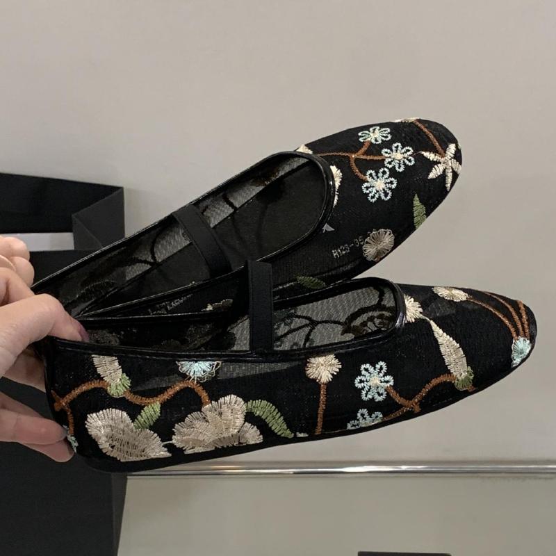 Fashion Summer 2025 New Flats Soft Bottom Mesh Breathable Sandals Embroidery Floral Round Head Mules Single Shoes Ladies Ballet Flats