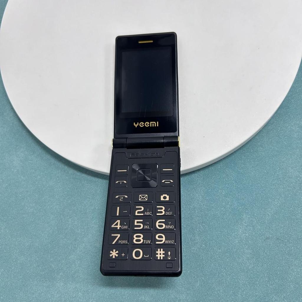 Brand New YEEMI M3-1 GSM 2G Flip Phone 2.8inches Screen Dual SIM Card 8MP Camera LED Light Loud Voice Big Button Mobile Phone