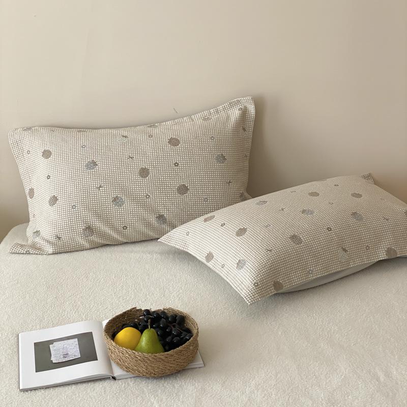 Cartoon Cotton Jacquard Pillowcase Set: 4-Layer Gauze, Soft, Breathable, Universal for All Seasons (Set of 2)