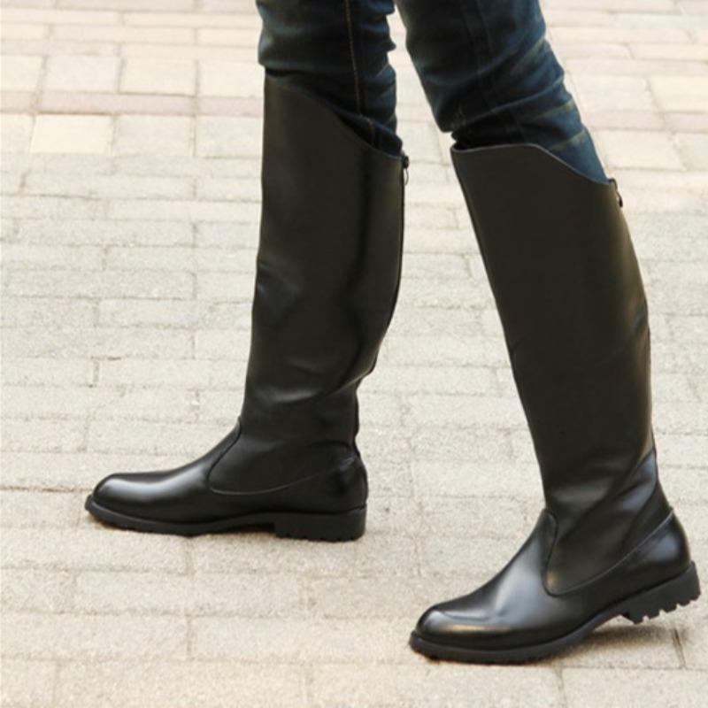 Yüksek Kaliteli Uzun Çizme Erkek Uzun Deri Çizme Moda Sivri Burunlu Dış Mekan Şövalye Çizmeleri Tasarımcı Erkek Motosiklet Botu Botas Hombre