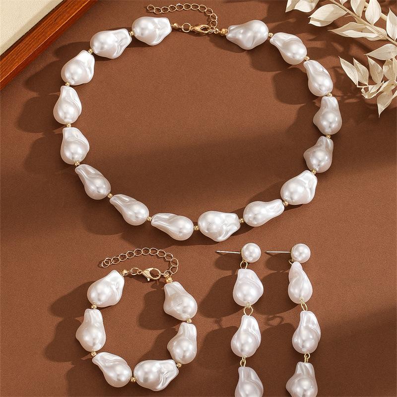 Retro special-shaped baroque pearl necklace, fashionable versatile irregular niche design sense, simple collarbone chain