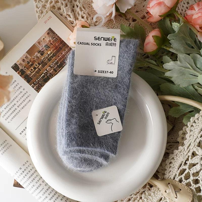 Wool Socks for Women Autumn Winter Medium Tube Socks Thickened with Wool Warm Rabbit Hair Socks Winter Black Cashmere Stockings