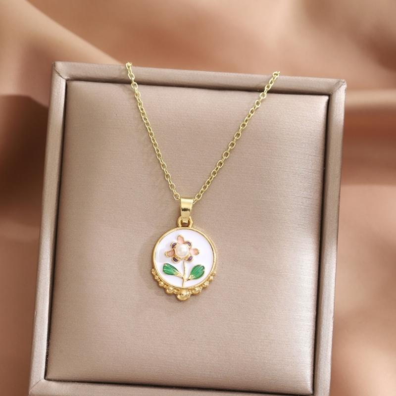 Artistic Blossomy Bivalve Charm Necklace 10 Artisanal Designs Additional Metal Mixture Jewelry Perfect For Gifting Instances