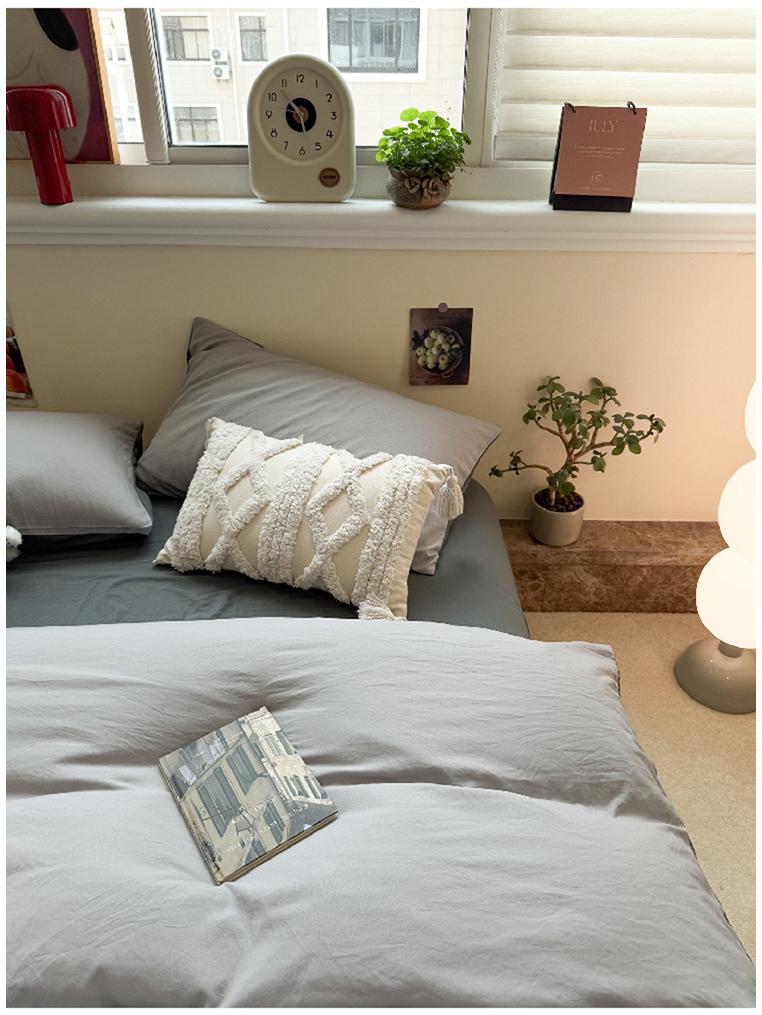 Skin-Friendly Washed Cotton Minimalist Bedding Set - Solid Color, 4 Pieces, Perfect for Dorms