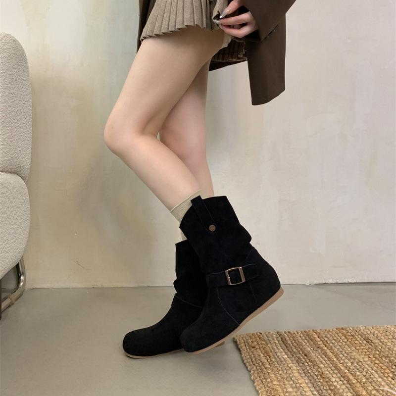 Inner heightening versatile retro stacking boots women's 2025 autumn and winter new boots thick-soled round head matte short boots