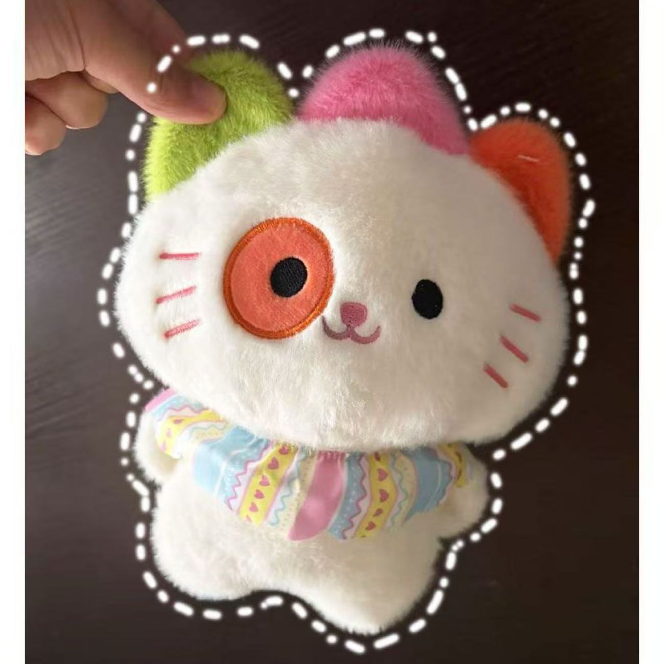 Kleurrijke Kat Pluche Knuffelpop Hoge Kwaliteit Uiterlijk Metgezel Speelgoed Zachte Stoffen Pop Leuk Verjaardagsfeest Cadeau 23cm