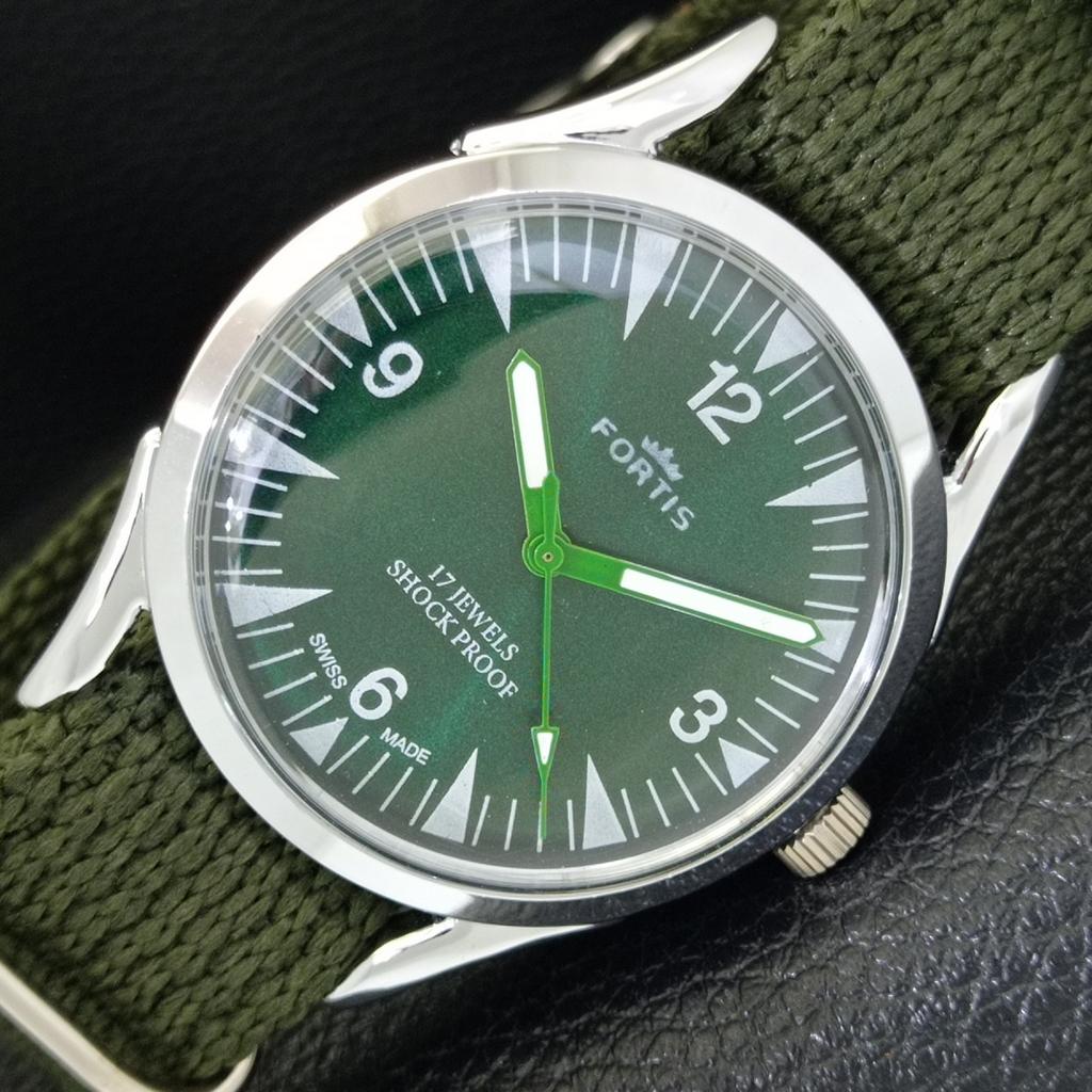 VINTAGE HAND-WINDING SWISS MENS REFURBISHED GREEN COLOR DIAL WATCH A700981-5 R205a-a700981