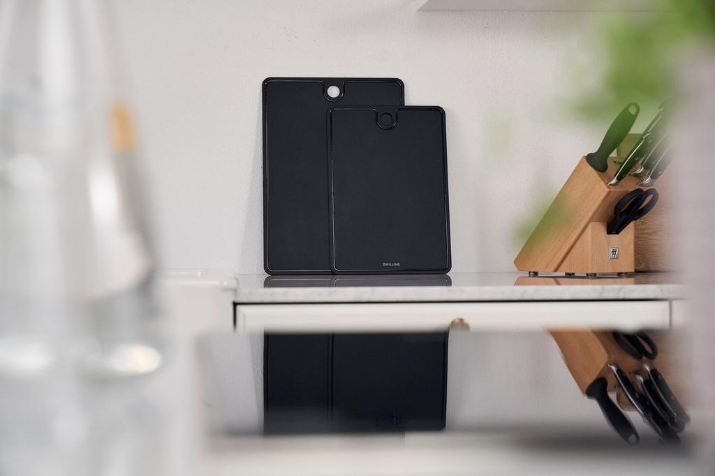 ZWILLING TPU Cutting Board Set Dishwasher Antibacterial Japanese S/M 2-Piece - Black, Scratch-Resistant, Safe, [Official Retailer] Z1033-050