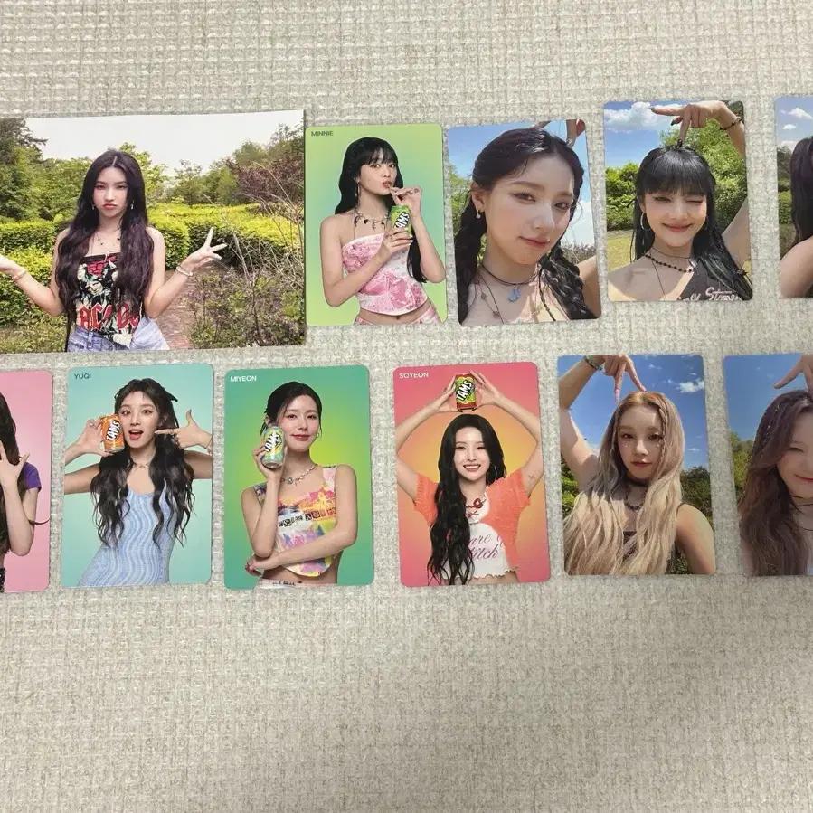 I-DLE 2023 Konzert Fotokarten Set + Postkarte + Toms Fotokarte