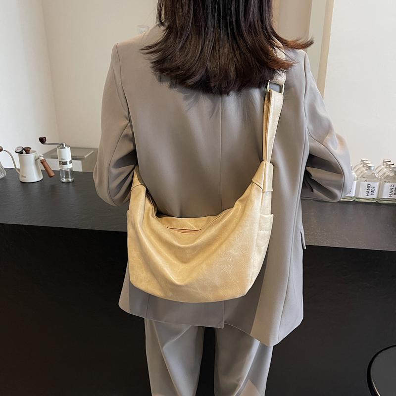 Large Capacity Soft Leather Shoulder Bag Women's Hobo Bag Crossbody Bag