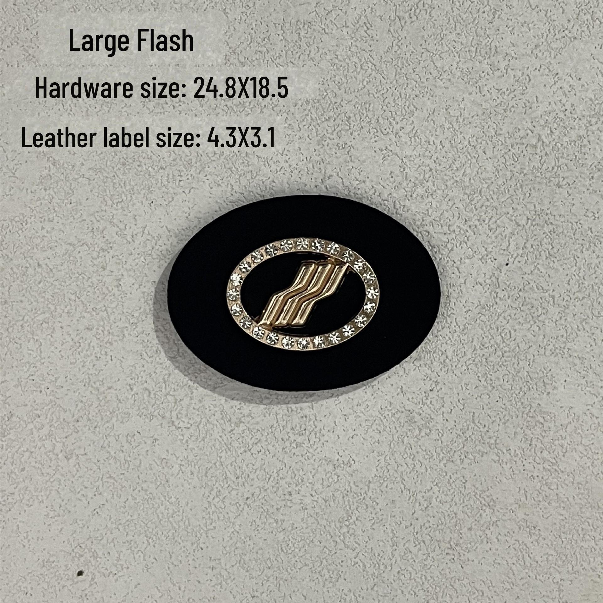 

Кожаный логотип бренда и аксессуары из сплава для одежды Large Flash