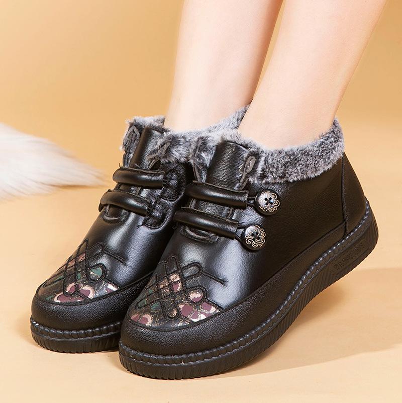 Зимние новые женские ботинки из хлопка на плоской подошве для мам среднего и пожилого возраста, утолщенные теплые женские ботинки из хлопка с одной педалью 40 чёрный
