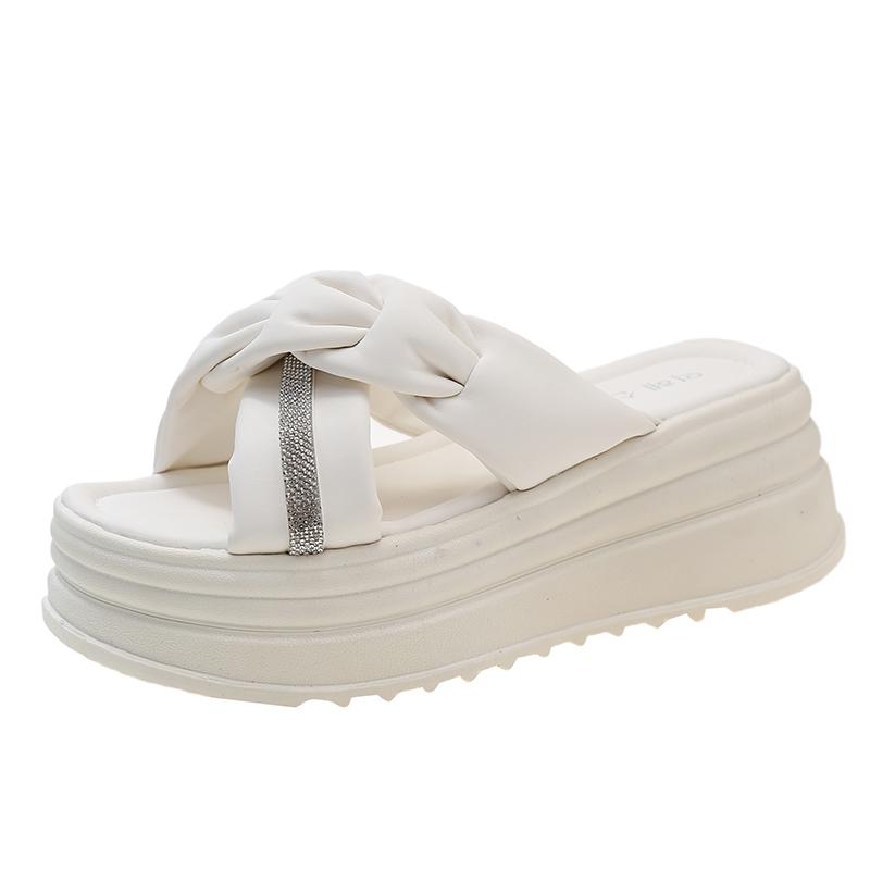Summer Heels Slippers Women Casual Beach Slippers Fashion Embossed Pleated Slippers Outdoor Platform Slides Shoes Women Sandals