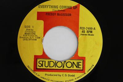 Disque 7 pouces FREDDY MCGREGOR - Everything Coming Up FCD7499 STUDIO ONE US Reggae, Ska & Dub Occasion