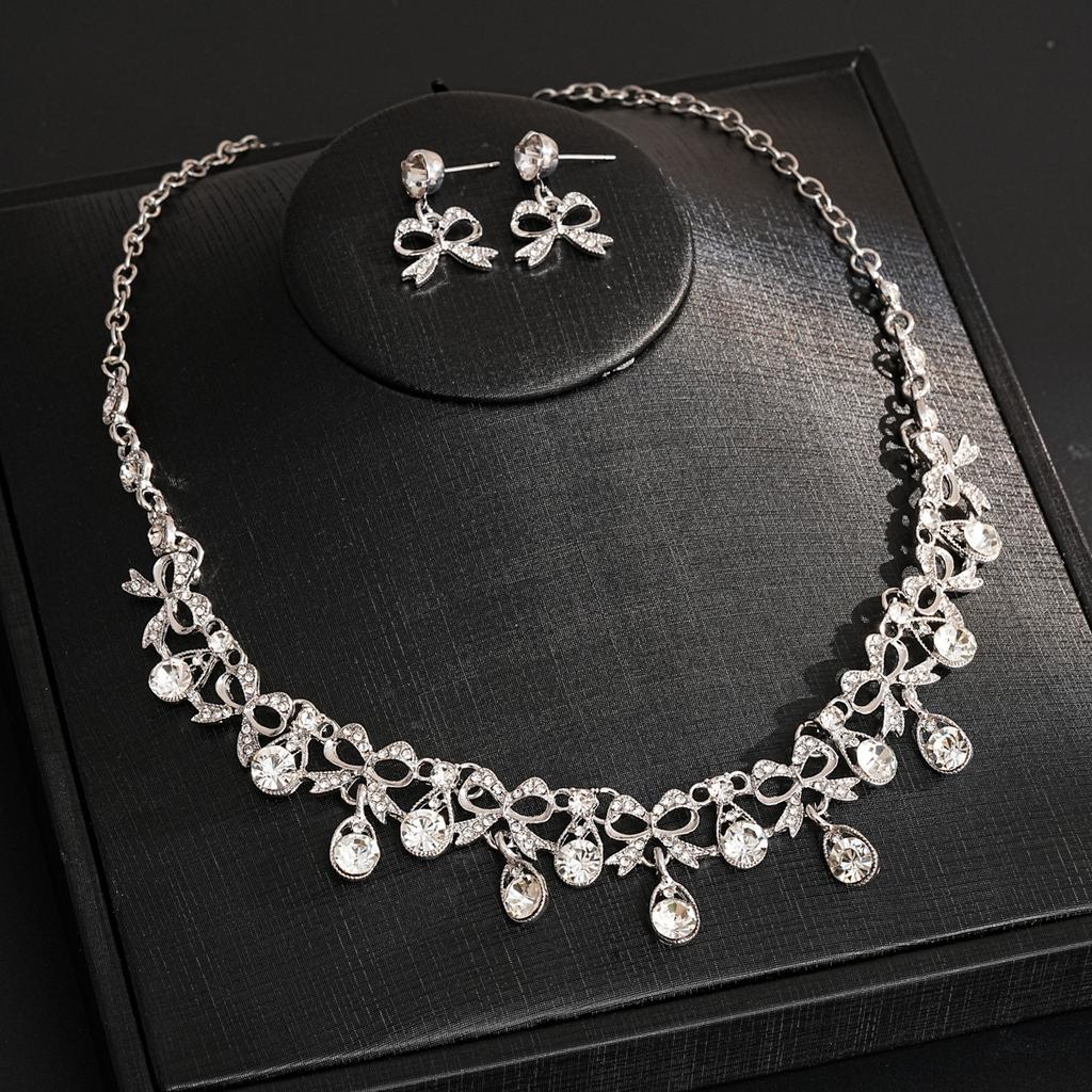 Diamond Bow Water Drop Earrings Necklace Set Light Luxury Premium Clavicle Chain Retro Exquisite Versatile Necklace Jewelry Women