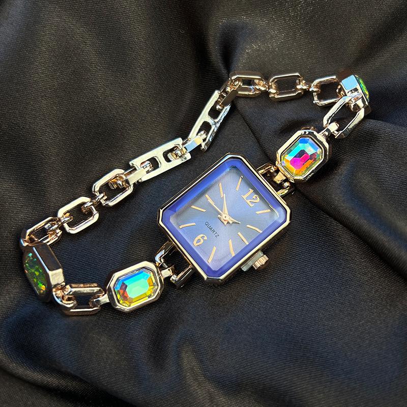 Ceas de damă cu cuarț pătrat cu 24 de culori, diamant foc, diamant, simplu, de nișă, lux ușor