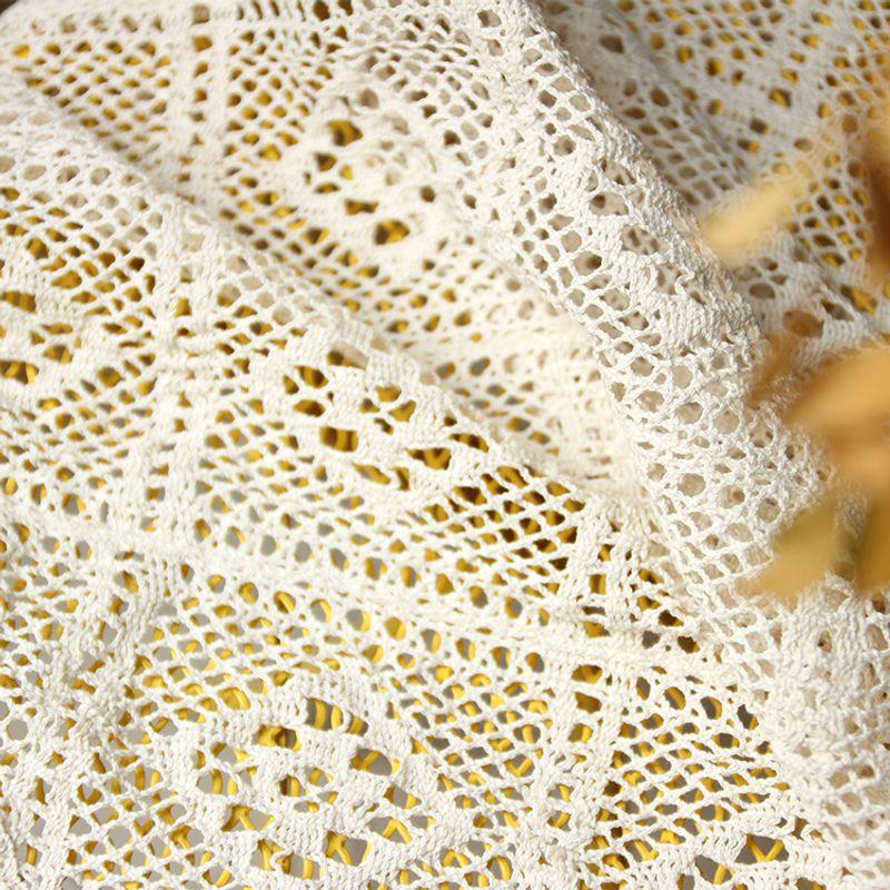 

American Retro Pastoral Cut Out Crocheted Lace Tablecloth Fabric Rectangular Dining Table Small round Table Coffee Table Sofa Cover Towel Beige 90 x 90cm