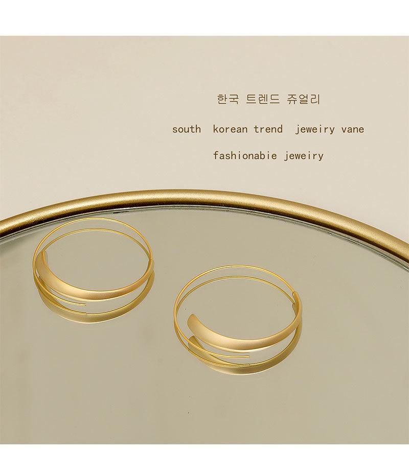 Women's Trendy Matte Hoop Earrings: Designer Retro Hong Kong Style with European, American, and Korean Minimalist Fashion.