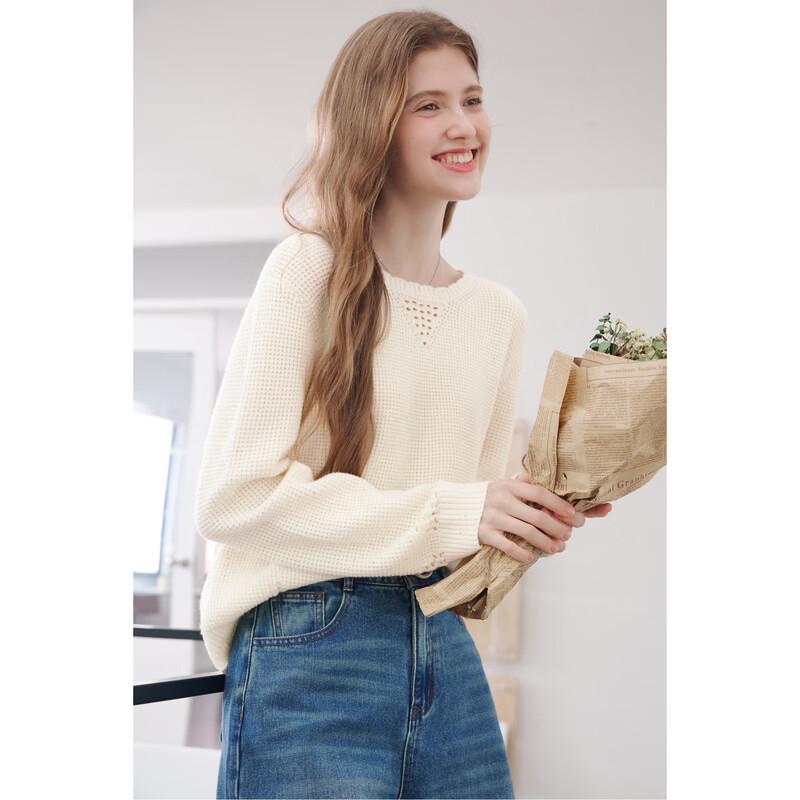 Women's Hollow-Out Long Sleeve Knit Top
