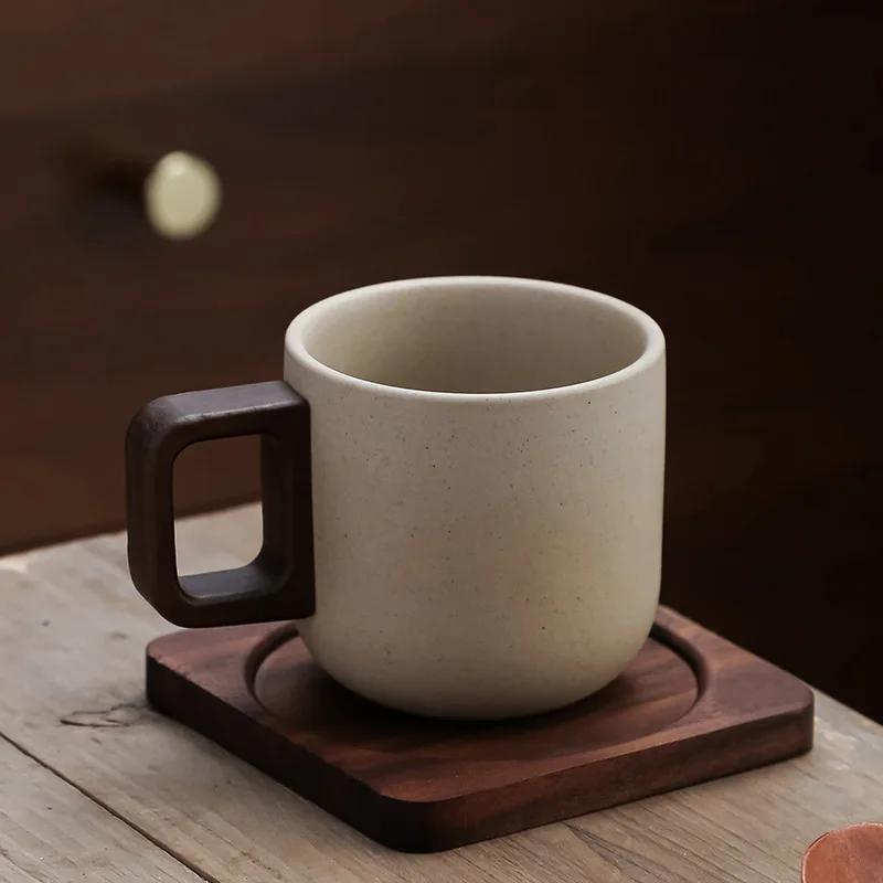 Hliněný hrubý keramický šálek na kávu v čínském stylu pro domácnost malý a vynikající latte matný keramický pohár na vodu niche retro design