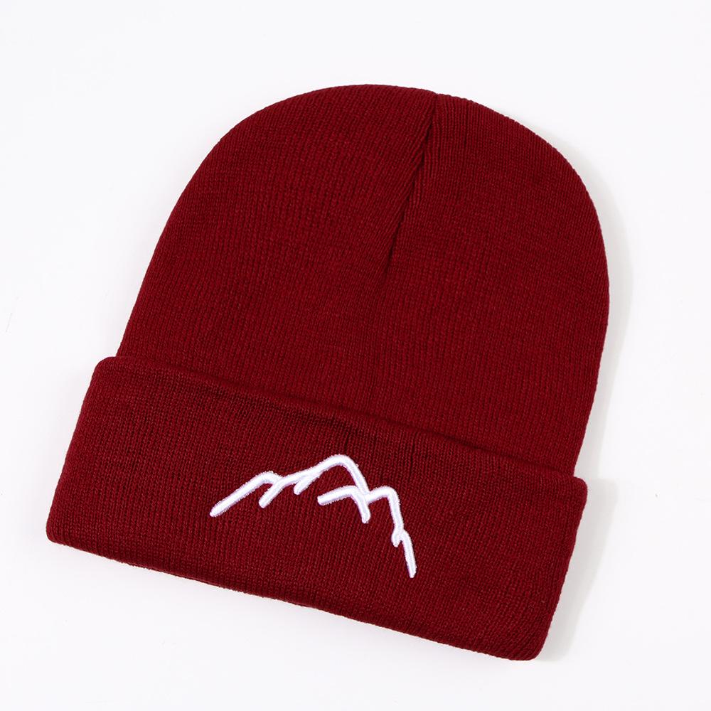 Hat Exquisite Simplicity Mountain Embroidery Unisex Warm Hatsbeanie Knitted