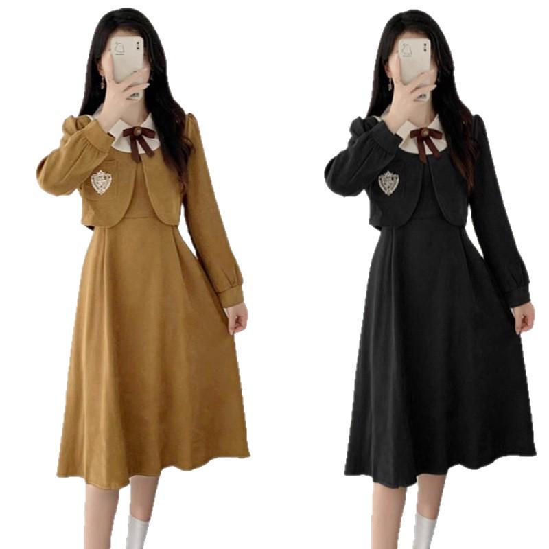 Butterfly Brooch Corduroy Dress: Women's Faux Two-Piece A-Line in French Academy Style for Autumn/Winter