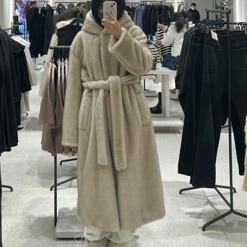 Autumn and winter hooded imitation fur coat women's long mink fleece fur coat soft environmentally friendly fur coat