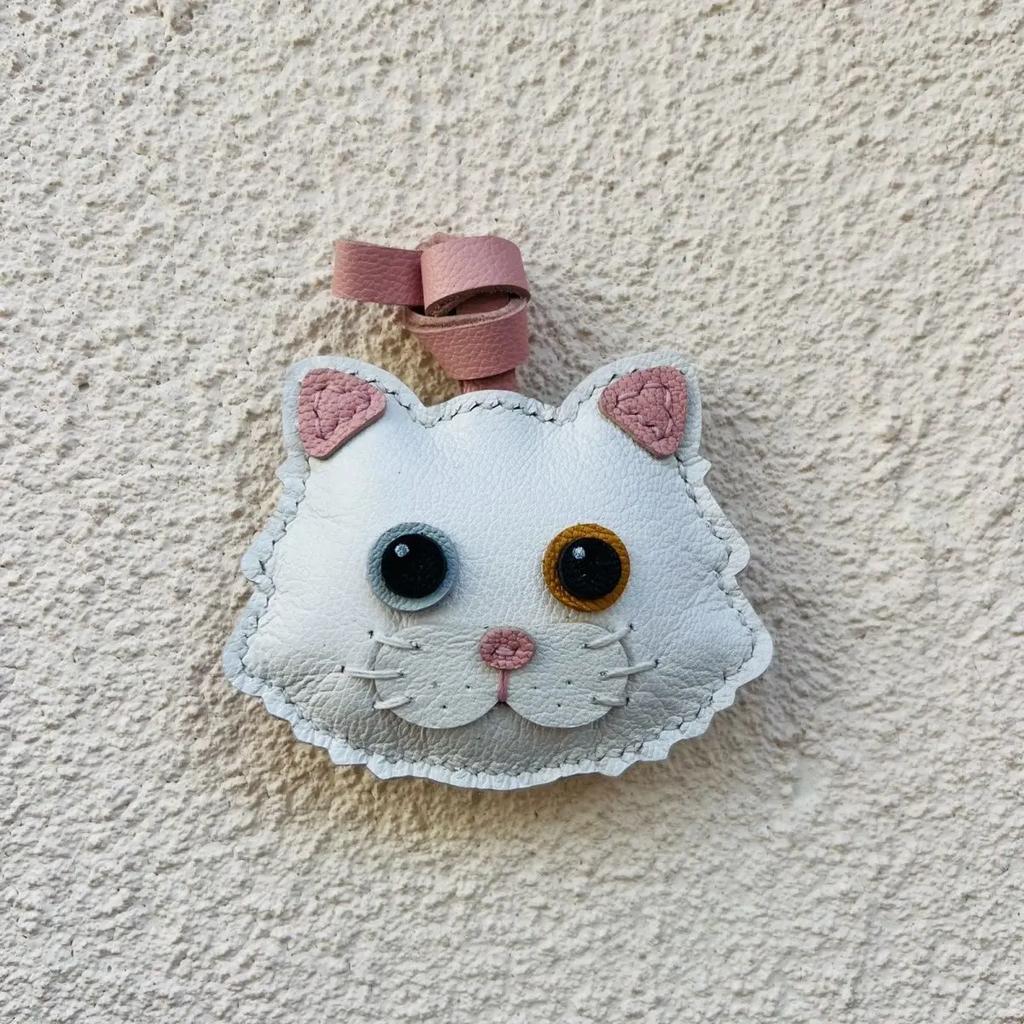 Cat Theme Brand Latest Cowhide Bag Hanging Accessories Sheepskin High Quality Key Chain Backpack Charms Diy Bag Decor Great Gift