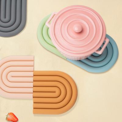 Silicone Heat Resistant Trivets Rainbow Non-Slip Pot Holders for Hot Pans Bowls Dishwasher Safe Kitchen Table Mats for Dining Decor