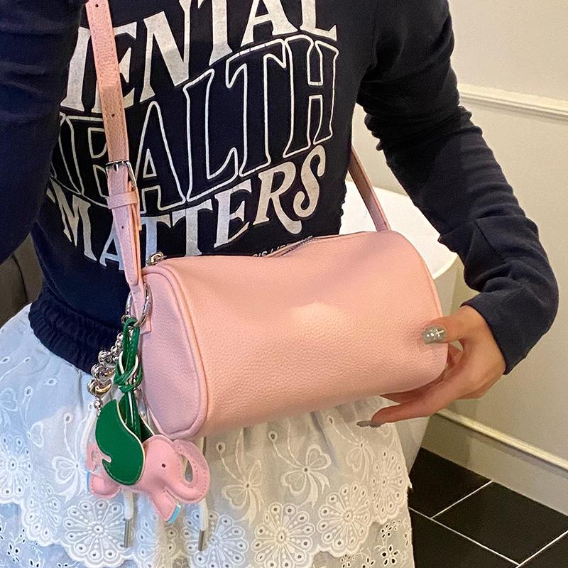 2025 new simple lychee pattern soft leather portable pillow bag women's casual versatile commuter style messenger bag