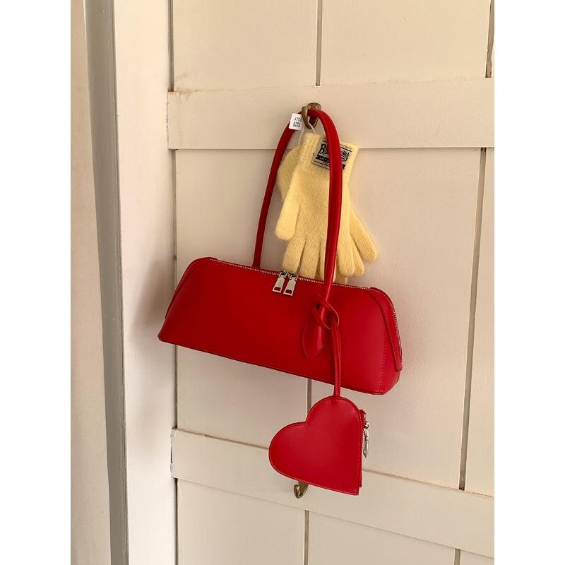 

Нишевая стильная сумка-багет под мышкой для женщин, простая модная портативная сумка, любовь, двойная молния, новая женская сумка через плечо красный