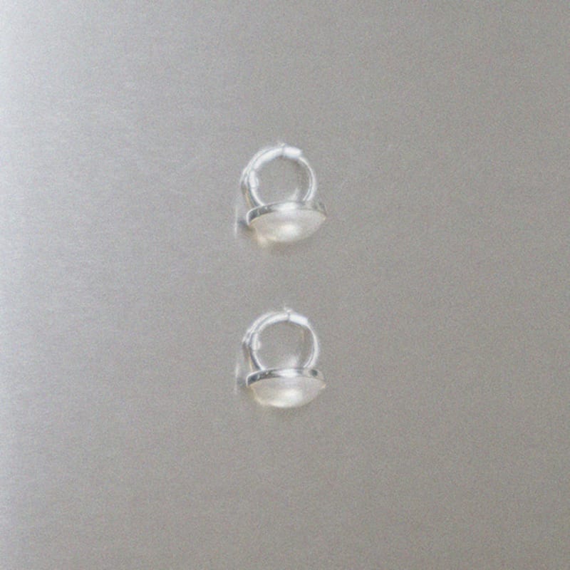 OudStudio Pearl Button One-touch Earring