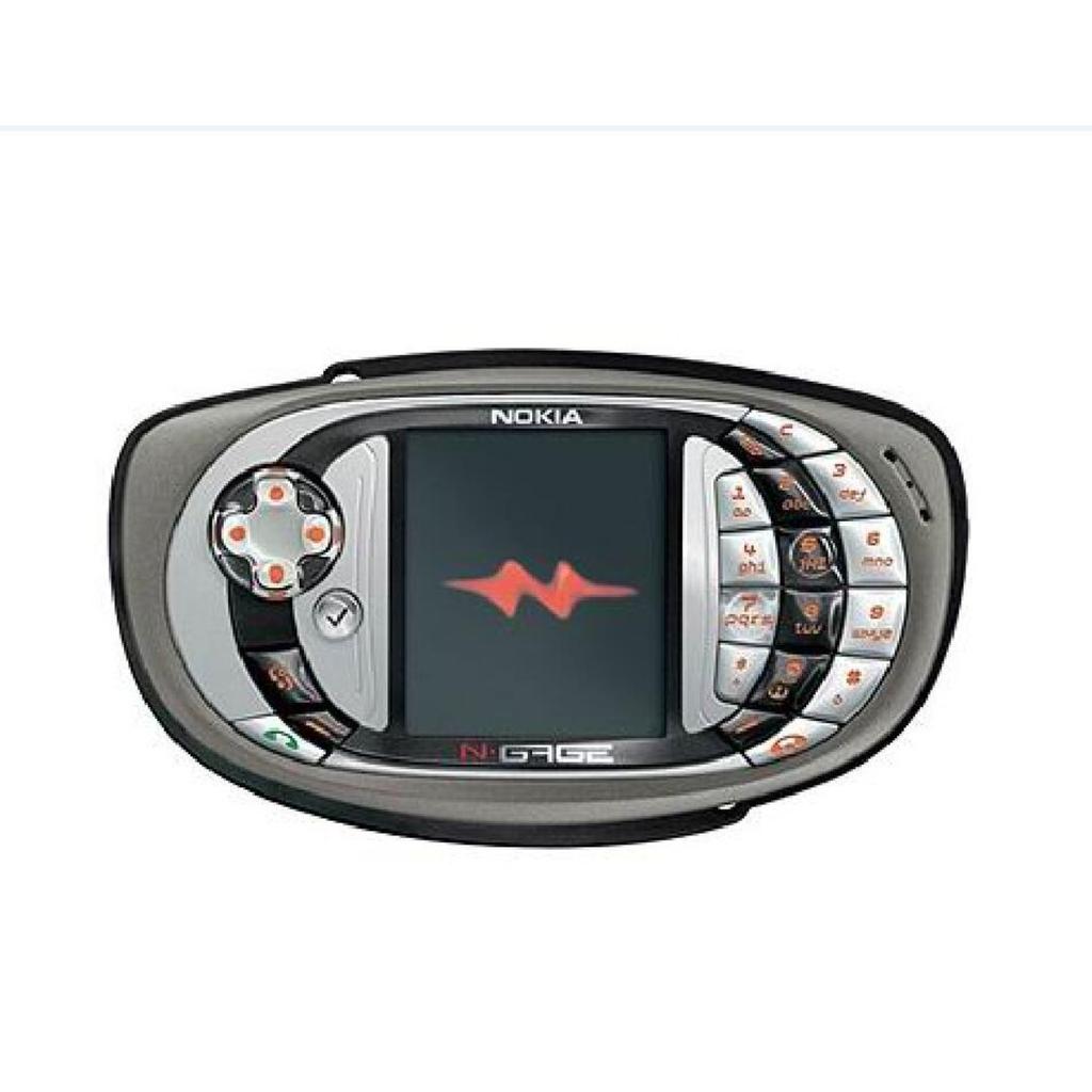Nokia N-gage QD Game Multilingual Phone GSM 900/1800 Bluetooth 2.1" + Game Card
