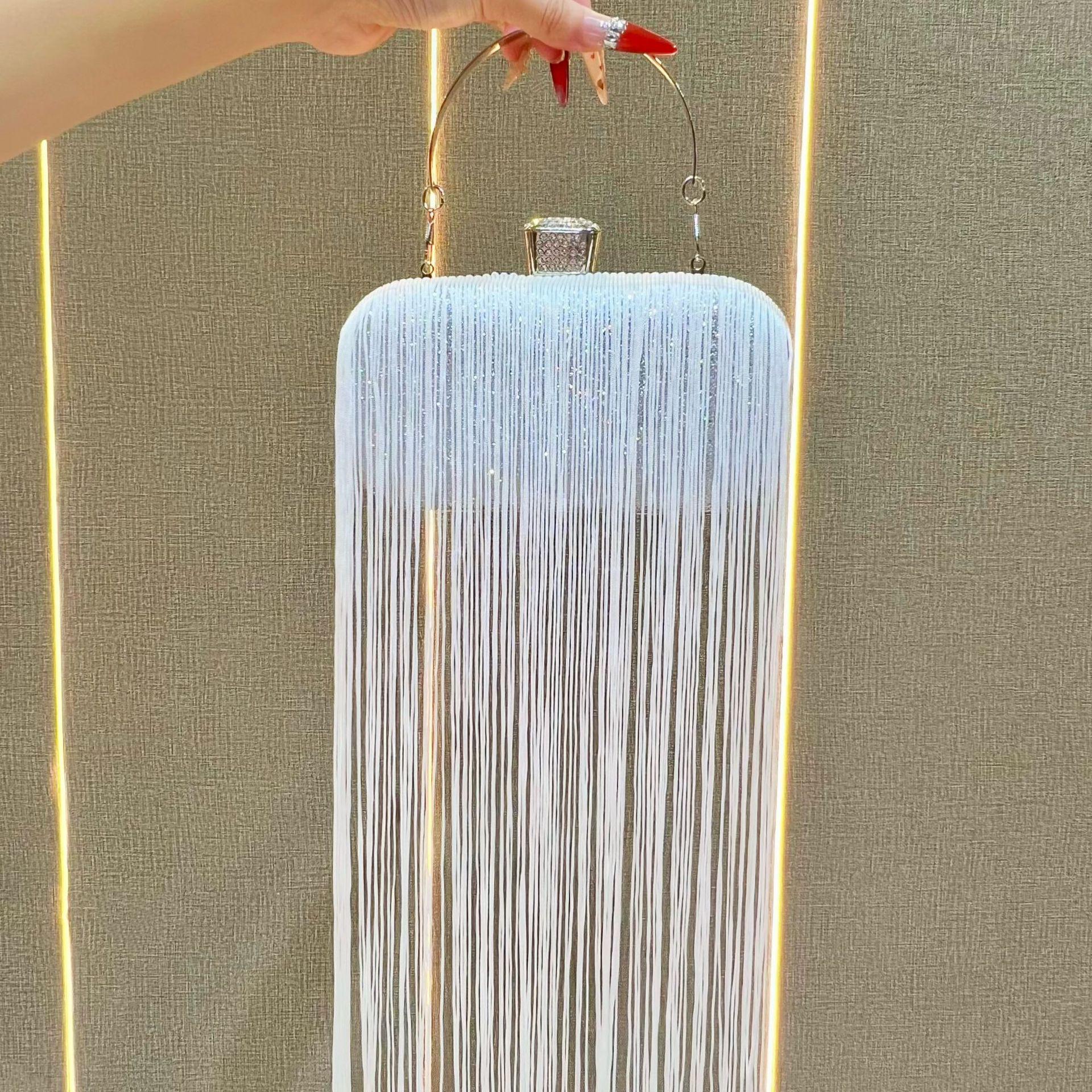 Elegant Glitter Tassel Evening Handbag: European & American Style Crossbody for Social Events бежевый