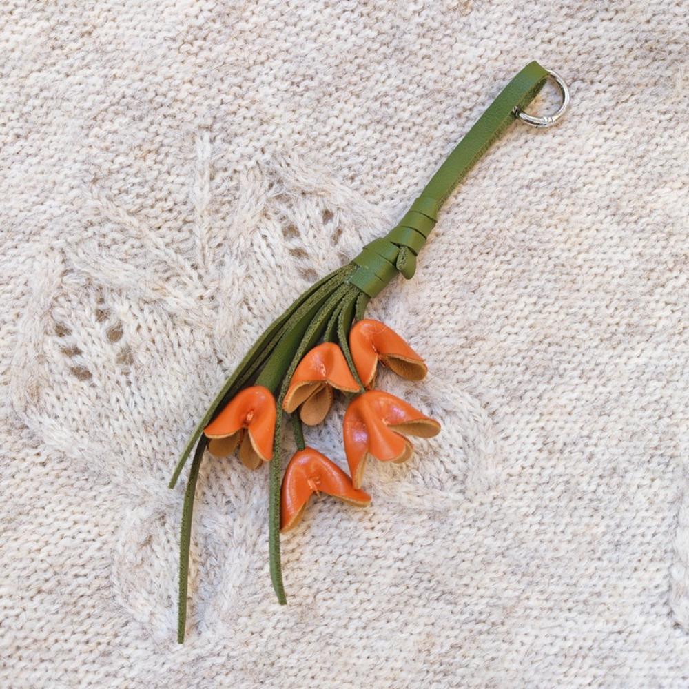 Handmade Flower Pu Keychain Hanger Bag Pendant Lovely Tulip Bouquet Leather Pendant  Women