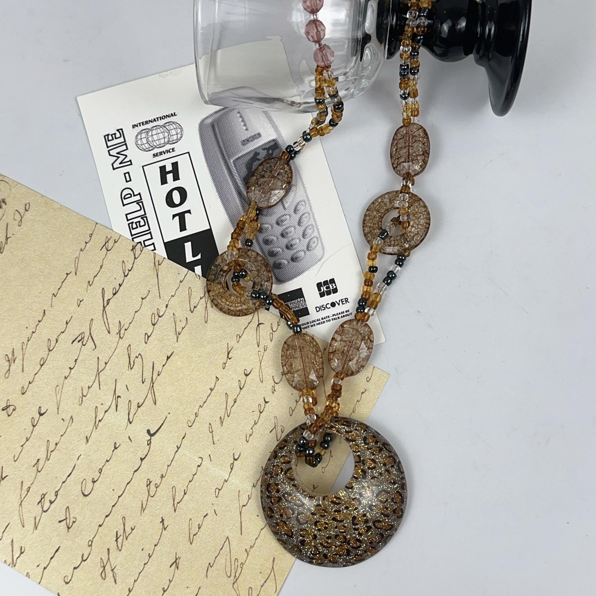 

Retro Ethnic Irregular Geometry Hollow Circle Acrylic Leopard Print Zebra Print Beaded Long Necklace for Women Y2K Charm Jewelry