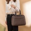 Spring and Summer New Fashion Retro Print Ladies Handbag Large Capacity Briefcase Commuting Bag Simple and Atmospheric