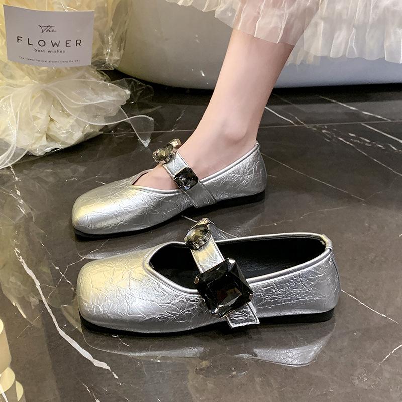 

French soft-soled rhinestone small leather shoes 2025 summer new wear flat-soled fairy wind shallow mouth with skirt single shoes women 40