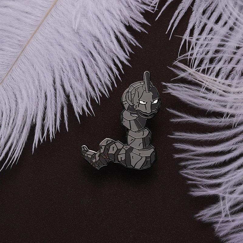 Big Playful Rock Snake Enamel Badge Creative Japanese Anime Metal Brooch For Gifts