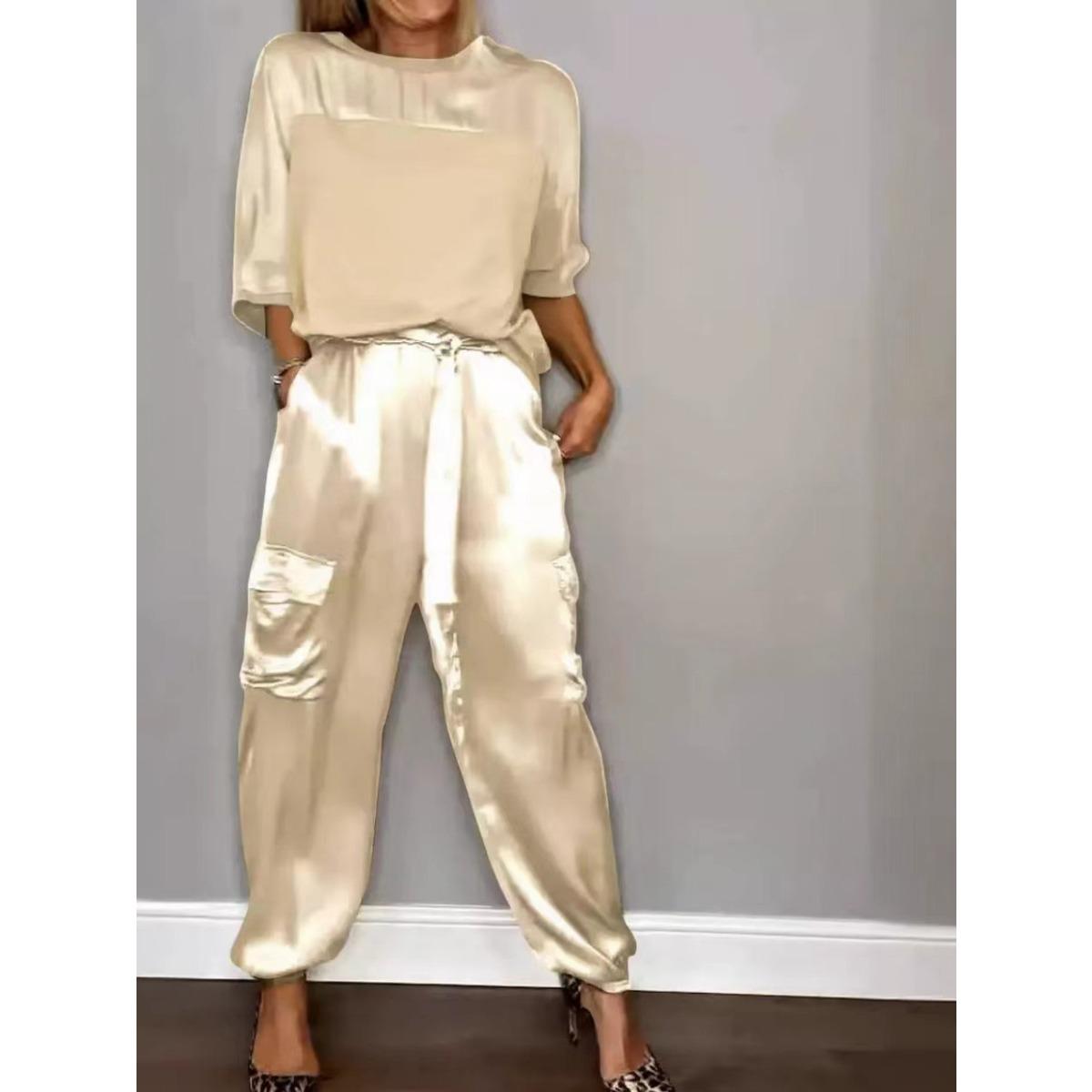 

Модний жіночий гладкий атласний костюм-двійка з верхом з напіврукавами L абрикосовий