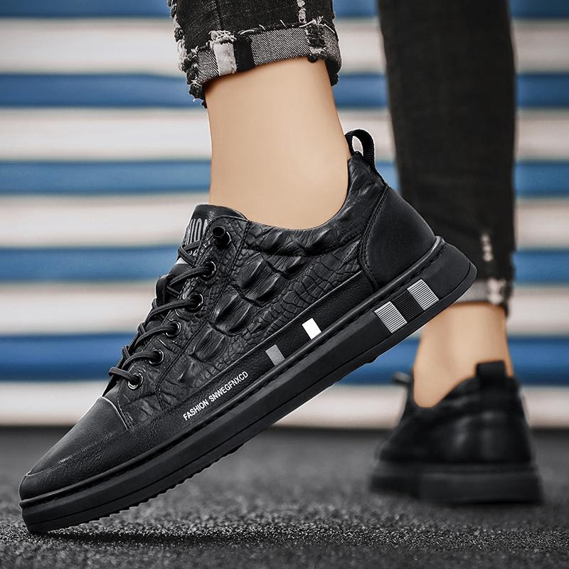 New Fashion Male Sports Shoes Leather Men Casual Shoes Light Running Shoes Breathable Sneakers Outdoor Leisure  De Hombre