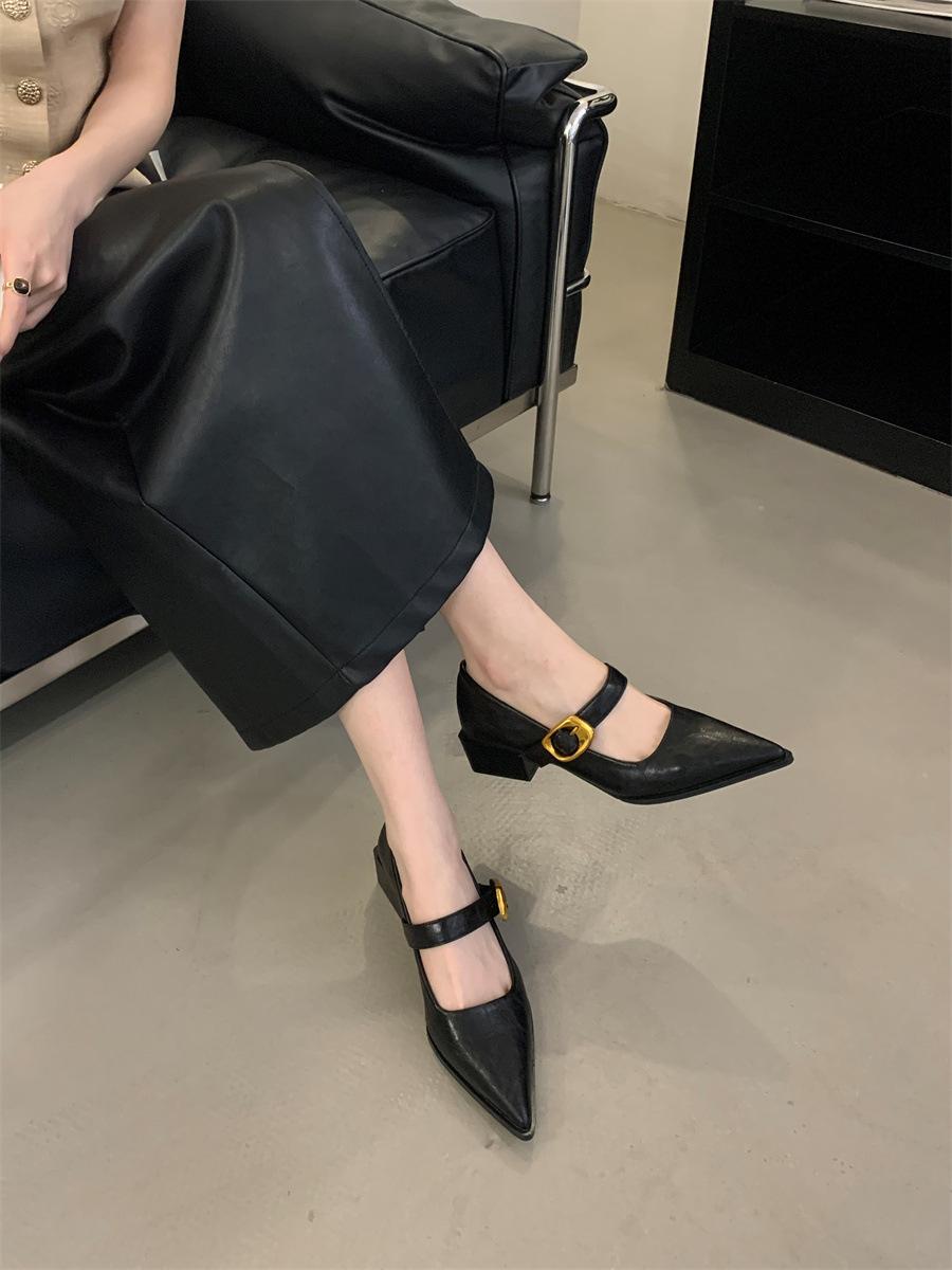 

Leather Pointed Mary Jane Shoes Women S Spring Versatile Comfortable Super Thick Heel Word With Shallow Mouth Single Shoes 39 чорний