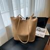Premium Woven Bag Women's Autumn and Winter Retro Tote Bag Large Capacity Shoulder Commuter Bag