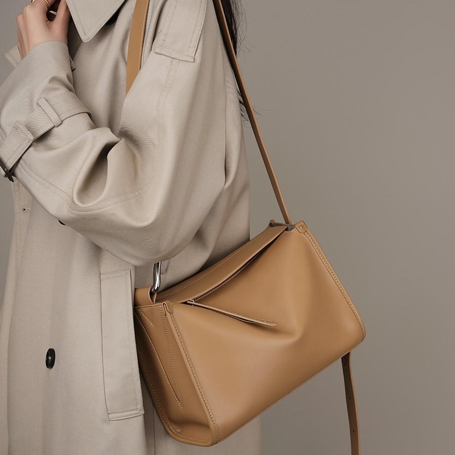 Premium Genuine Leather Niche Single Shoulder Bag 2025 New Cowhide Bag High-End Genuine Leather Bag Versatile Crossbody Underarm Bag