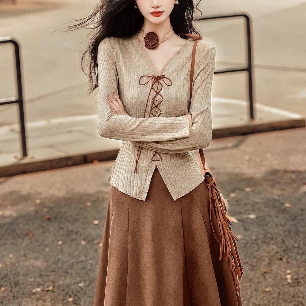 Women's Autumn Suit Set: Long-Sleeve Knit Top & Deerskin Velvet Skirt