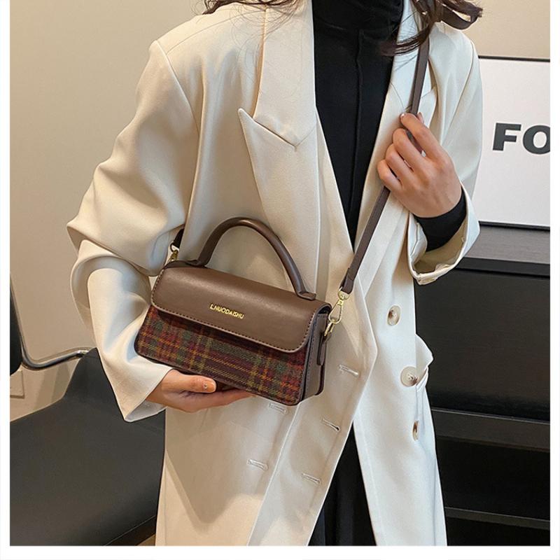 Классическая однотонная сумка на плечо высокого класса для женщин — фото 4