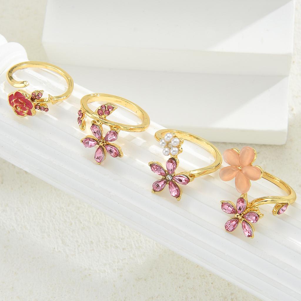 4 Stück Schönes Rosa Rosenblüten Verstellbares Ring Set Mode Falsche Perle Diamant Dekor Fünfblättrige Blumige Ringe Für Damen Schmuck Geschenk