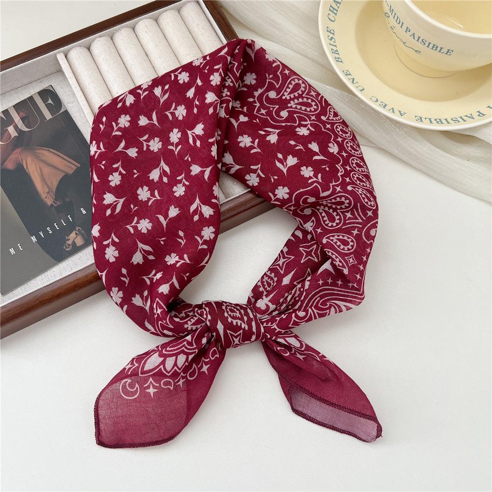 Versatile Women's Cotton Linen Small Square Scarf: Fresh, Breathable, Soft, Artistic, Ideal for Summer